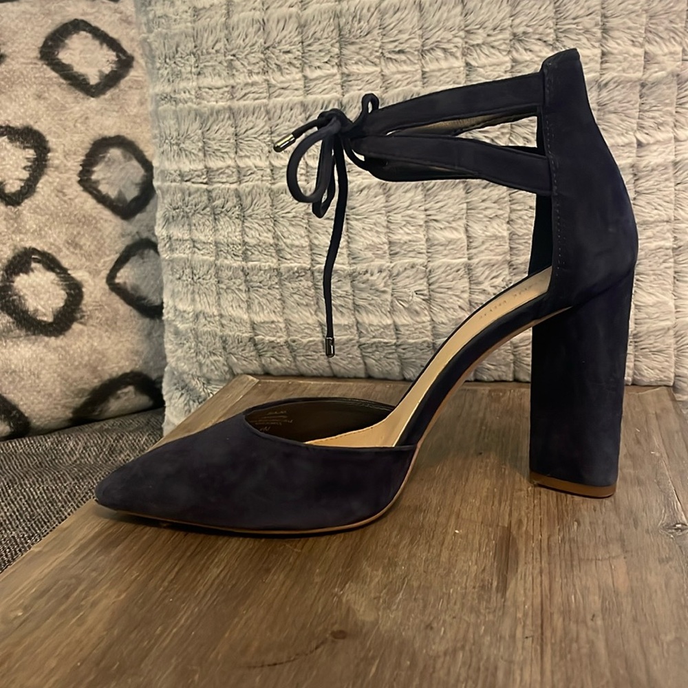 Blue suede , 3.5 inch, chunky heel.